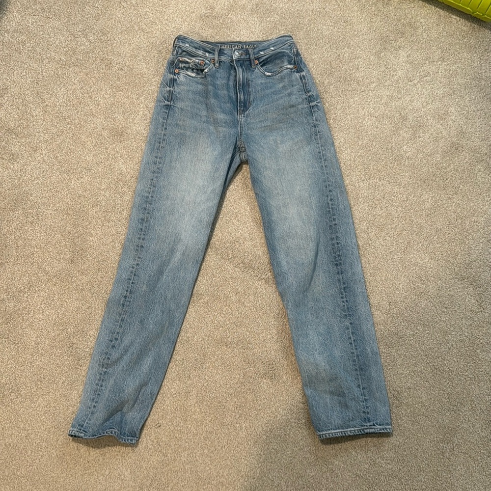 American Eagle size 2, Real Good Jean